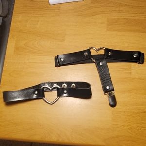 Heart garter and choker
